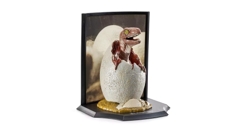 Figurine Jurassic Park Bébé Velociraptor dans l'oeuf